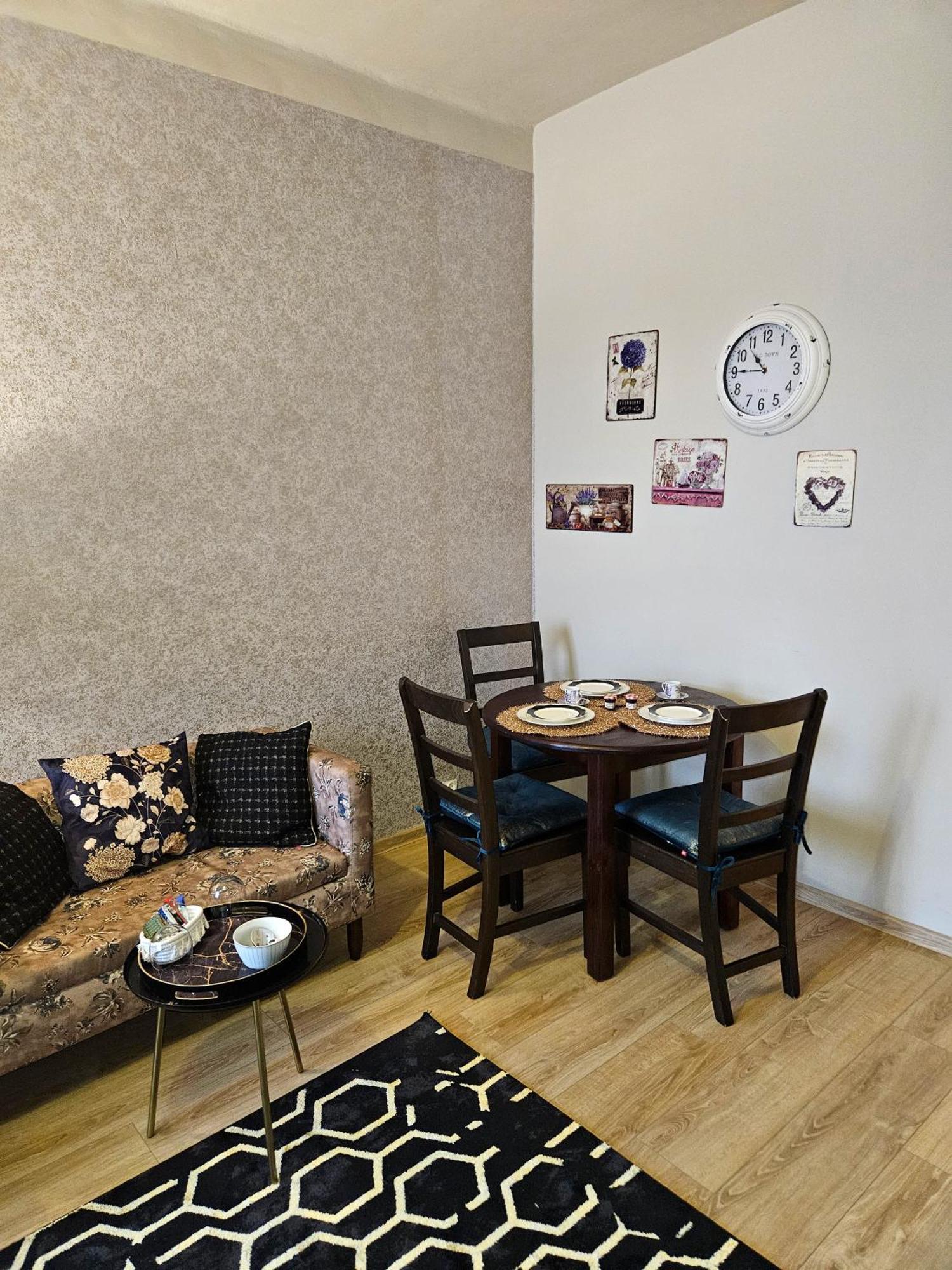 Sara -Mikolajska - Rynek - Netflix Hydromassage Apartment Krasków Exterior foto