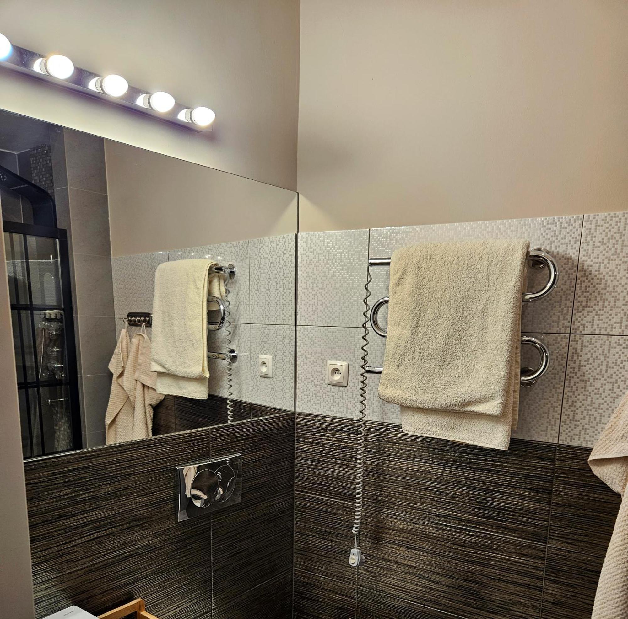 Sara -Mikolajska - Rynek - Netflix Hydromassage Apartment Krasków Exterior foto